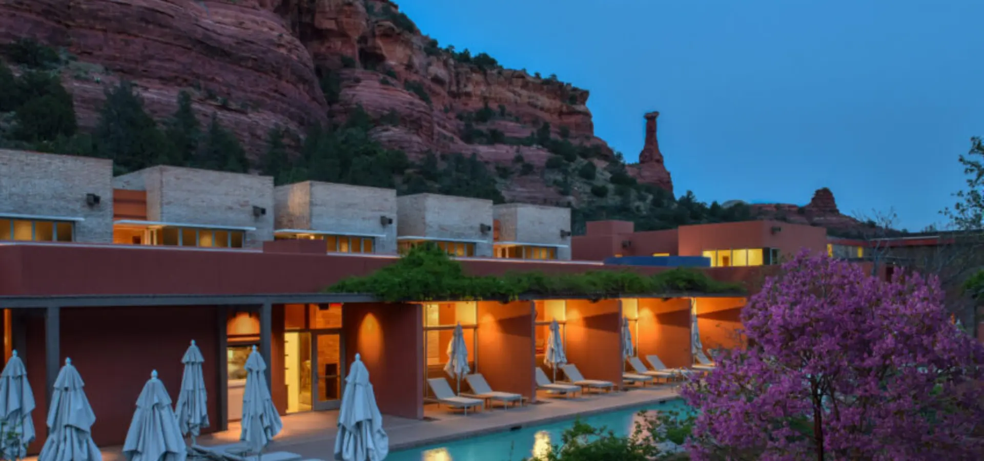 Pool at dusk 847x5821