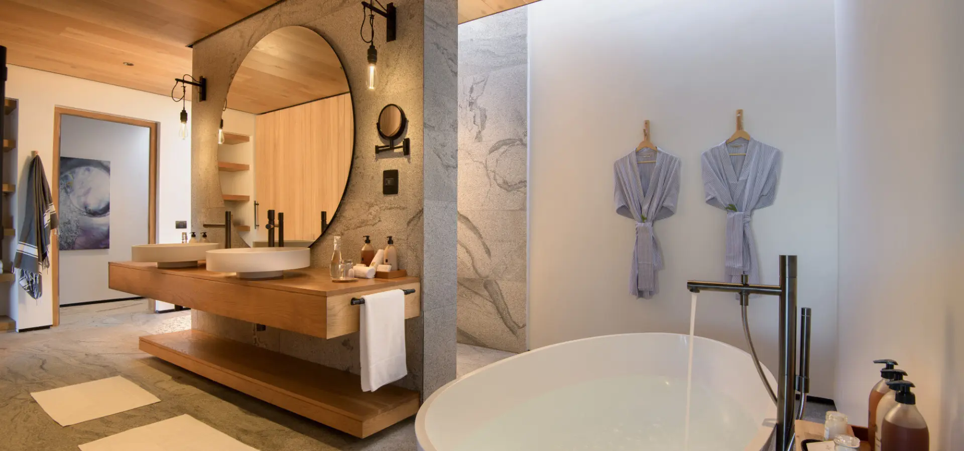 Morukuru beach lodge bathroom 1