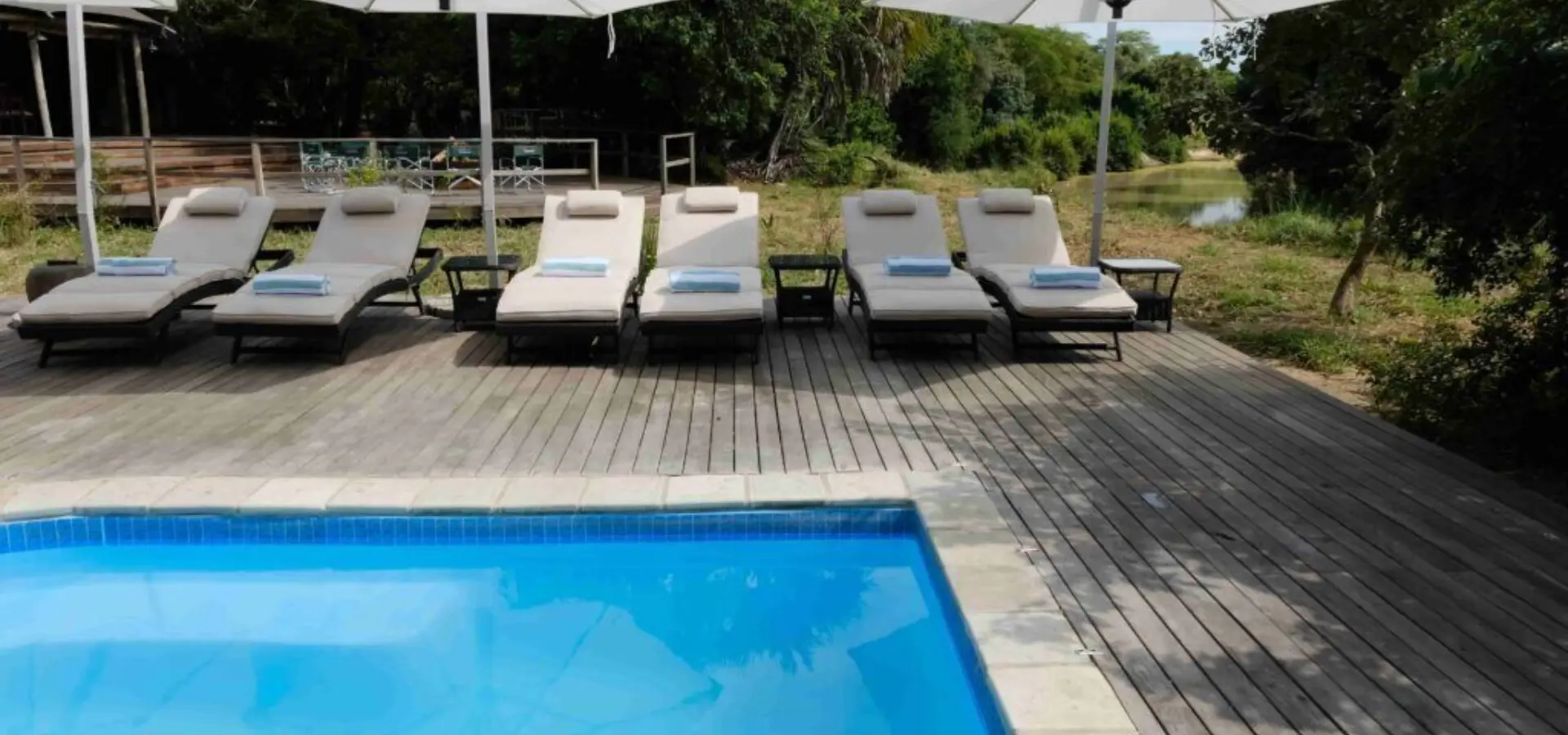 Muzimu tented camp gorongosa pool 1024x683
