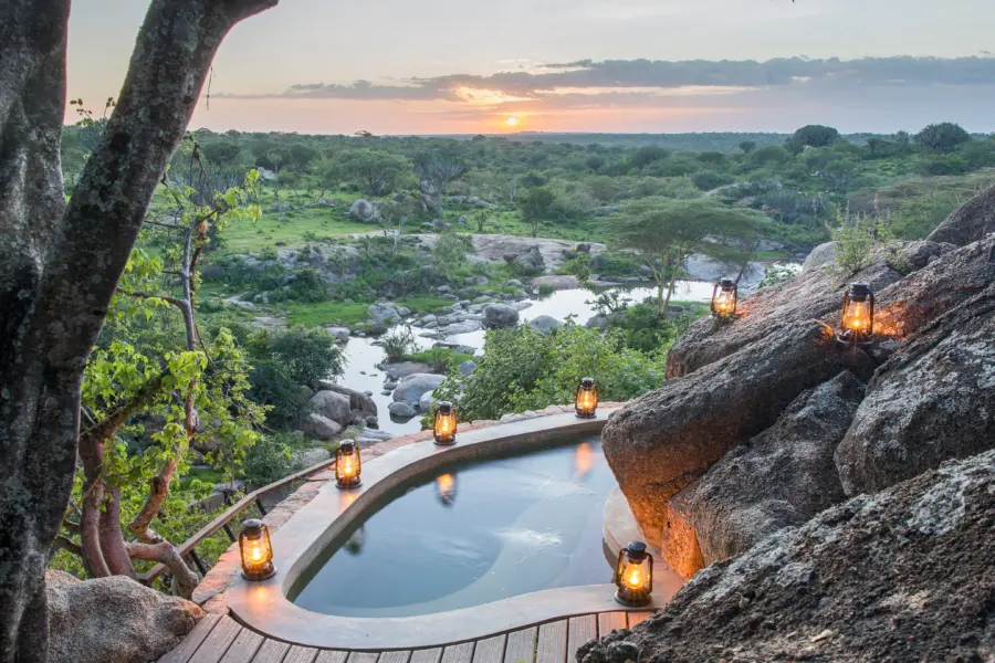 Legendary expeditions mwiba lodge plunge pool