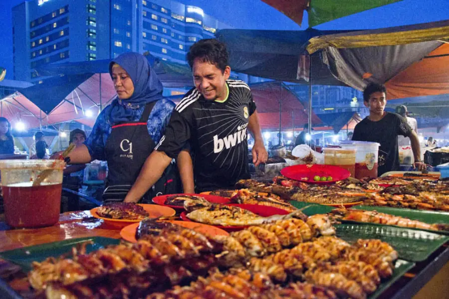 Nightmarket02