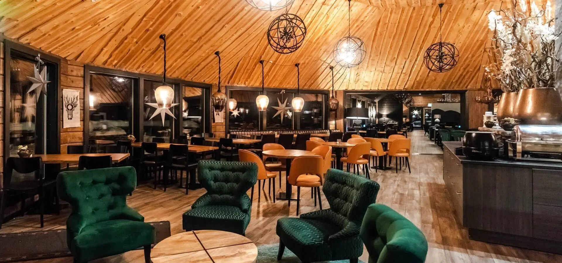 1779264382984 17544749426168 northernlightsvillagesaariselkarestaurantrestaurantreception12of16