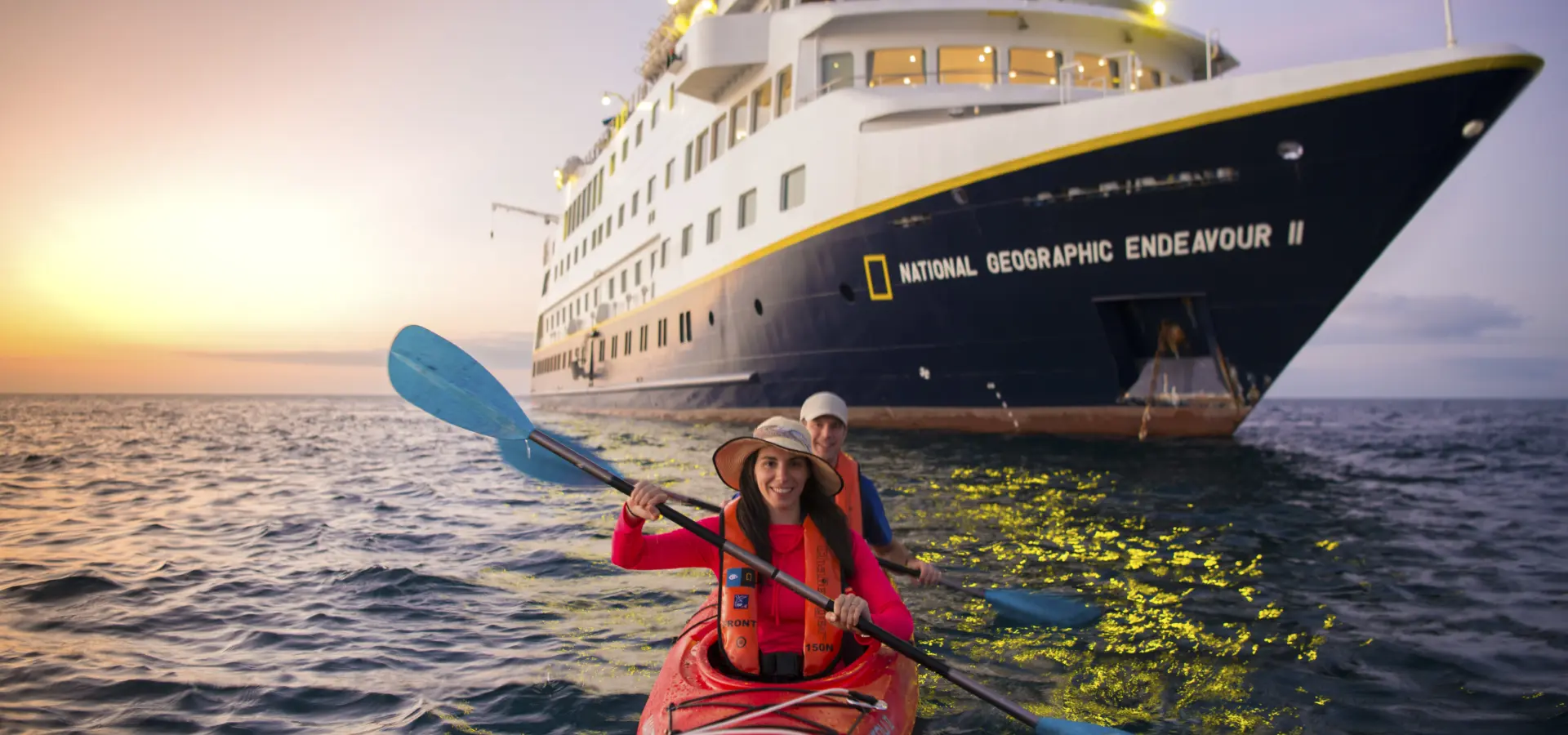 Kayaking floreana 2428
