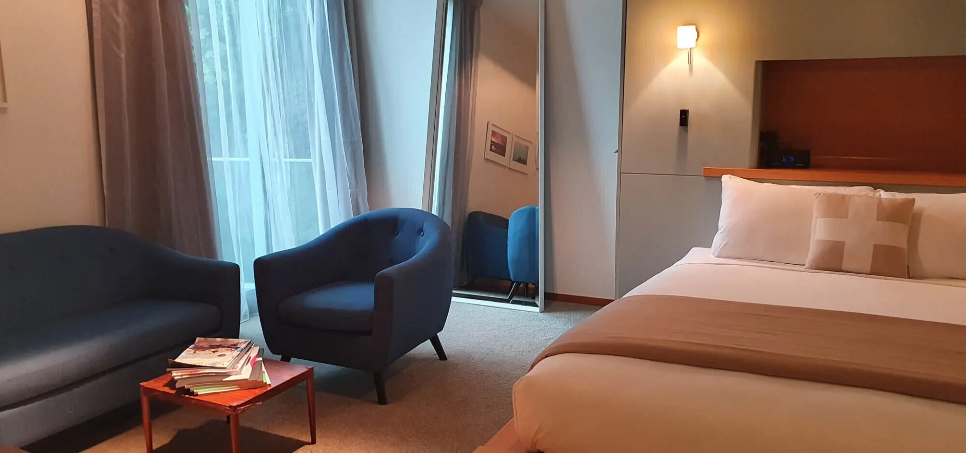 1733241963347 Bed Mirror Couch Window 2 Ohtel Deluxe