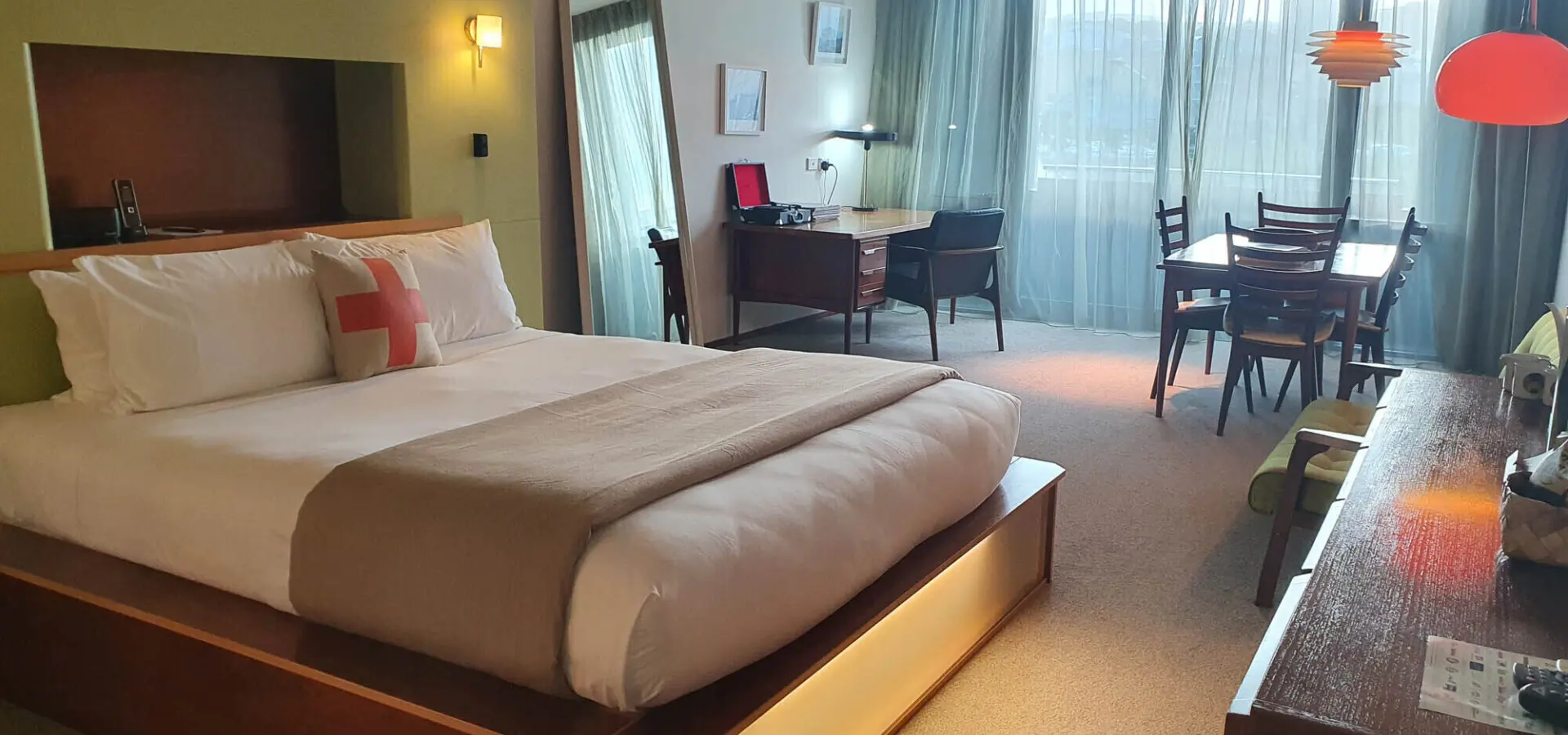 1733241963344 Full Room Towards Window minus Minibar Ohtel Suite