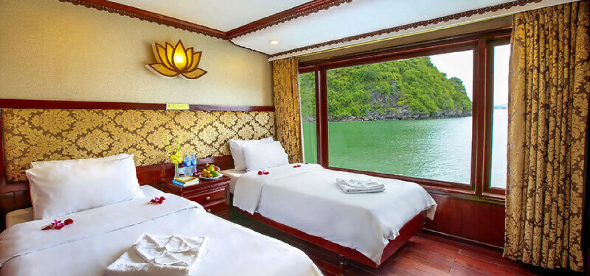 Oriental sails 1 cabin twin