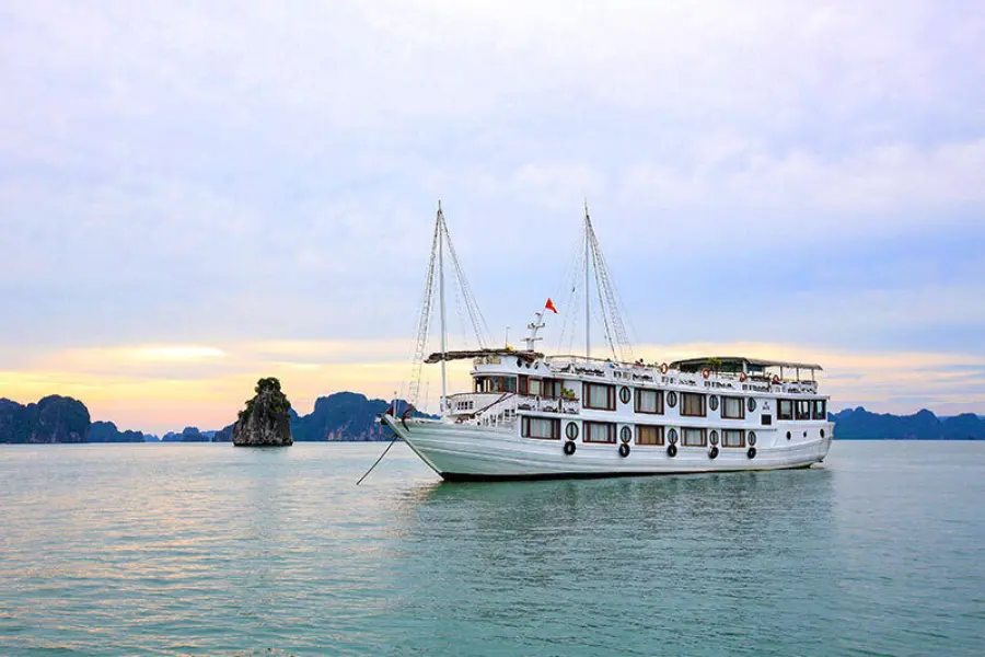 Oriental sails 1 cruise overview