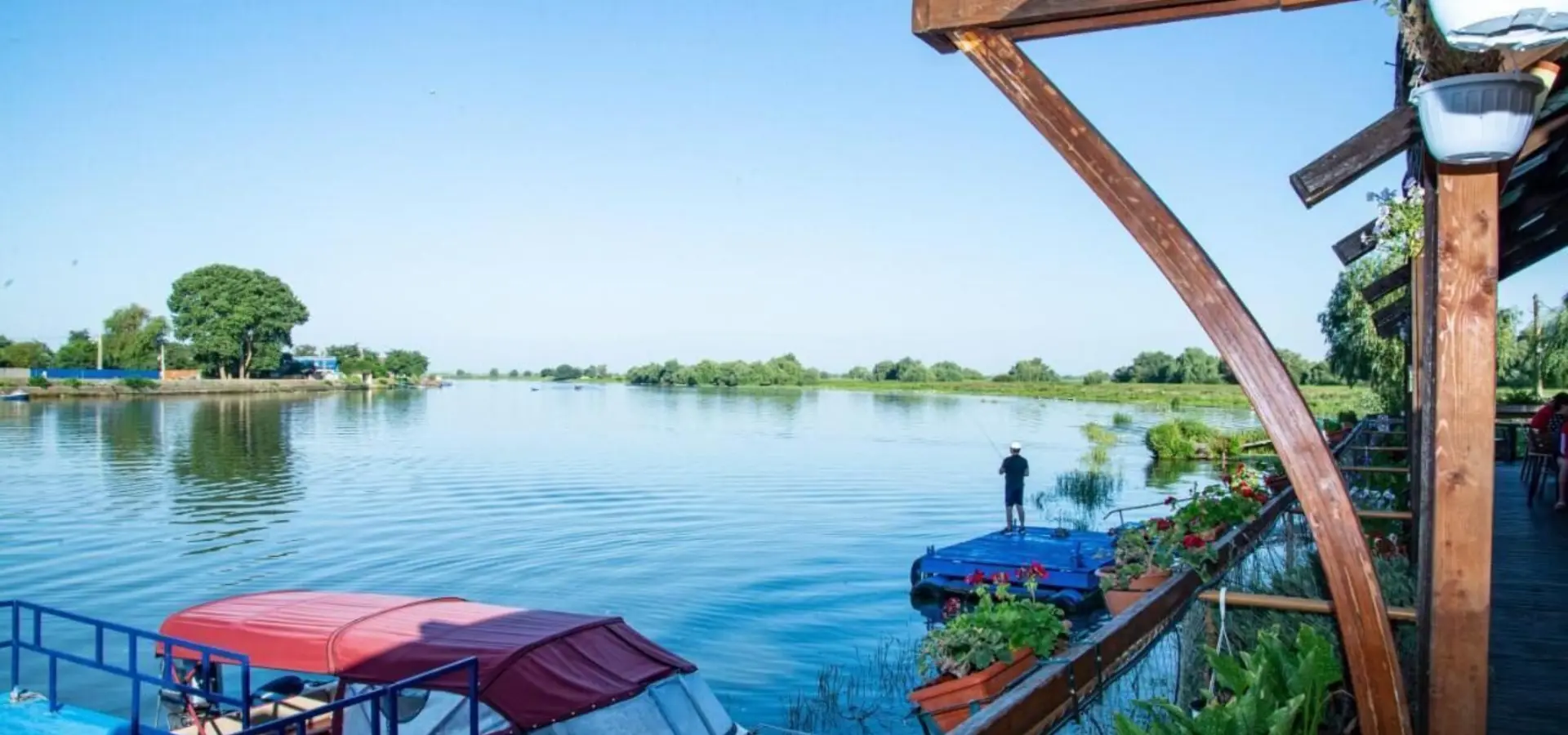 Paradise deltahouse 3