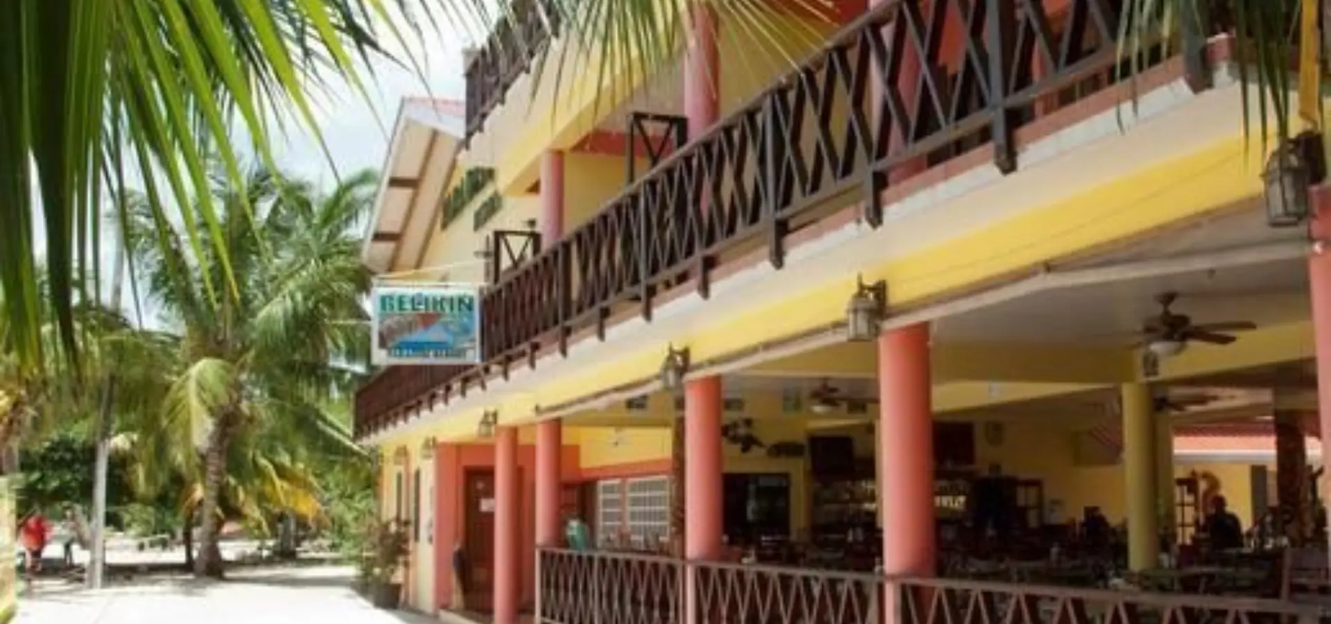 13a6bf3593e6d524a1f22a3237dd8196