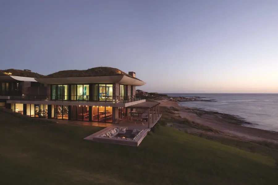 Playa vik casa mar casa ebano casa raices side view