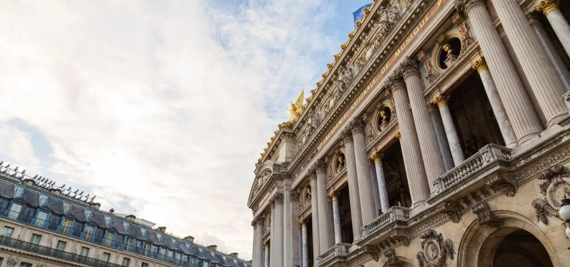 Photo 1454386691620 fad61dfb8e72