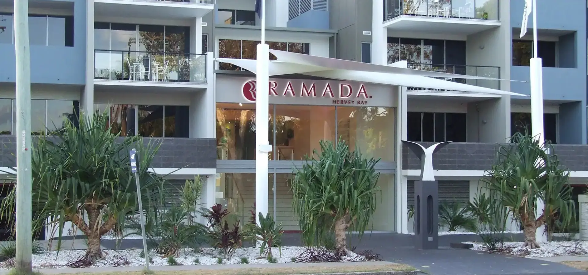 19254 exterior view 1