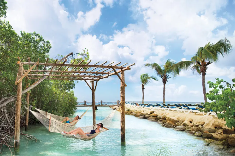 Relaxation on renaissance island