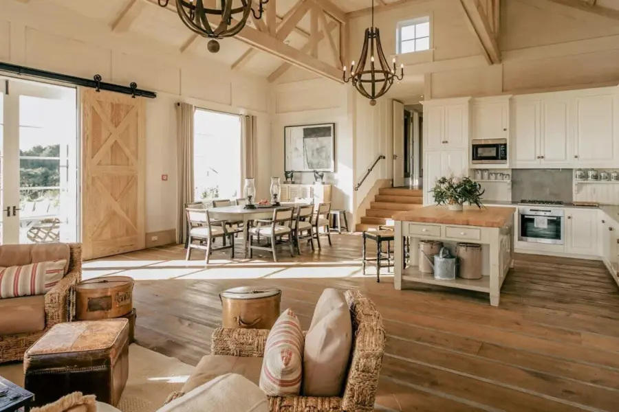 Rwnck accommodation cape kidnappers kawkesbay fourbedroom villa lounge kitchen dining wide medium 4 3