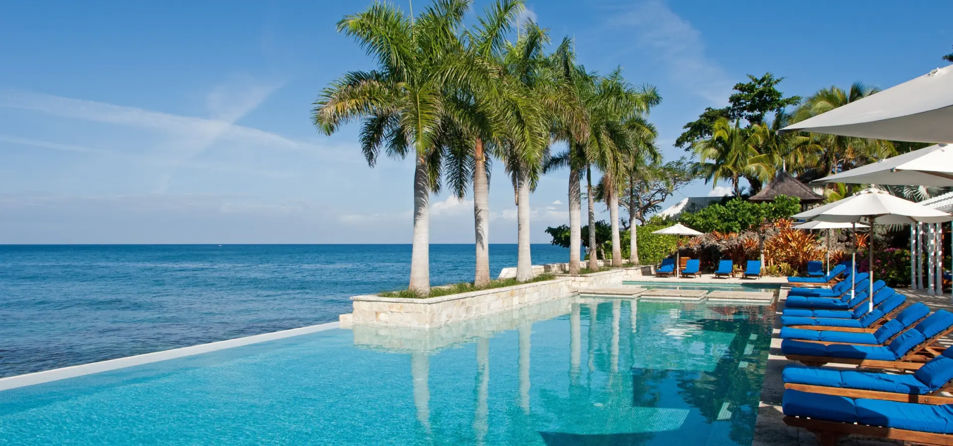 Round hill pool 04