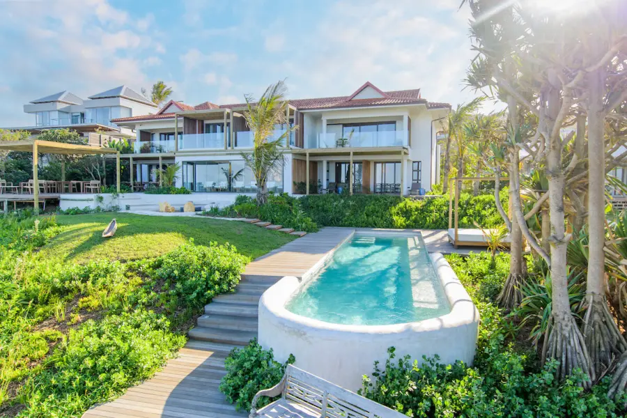 Sala beach house from pool