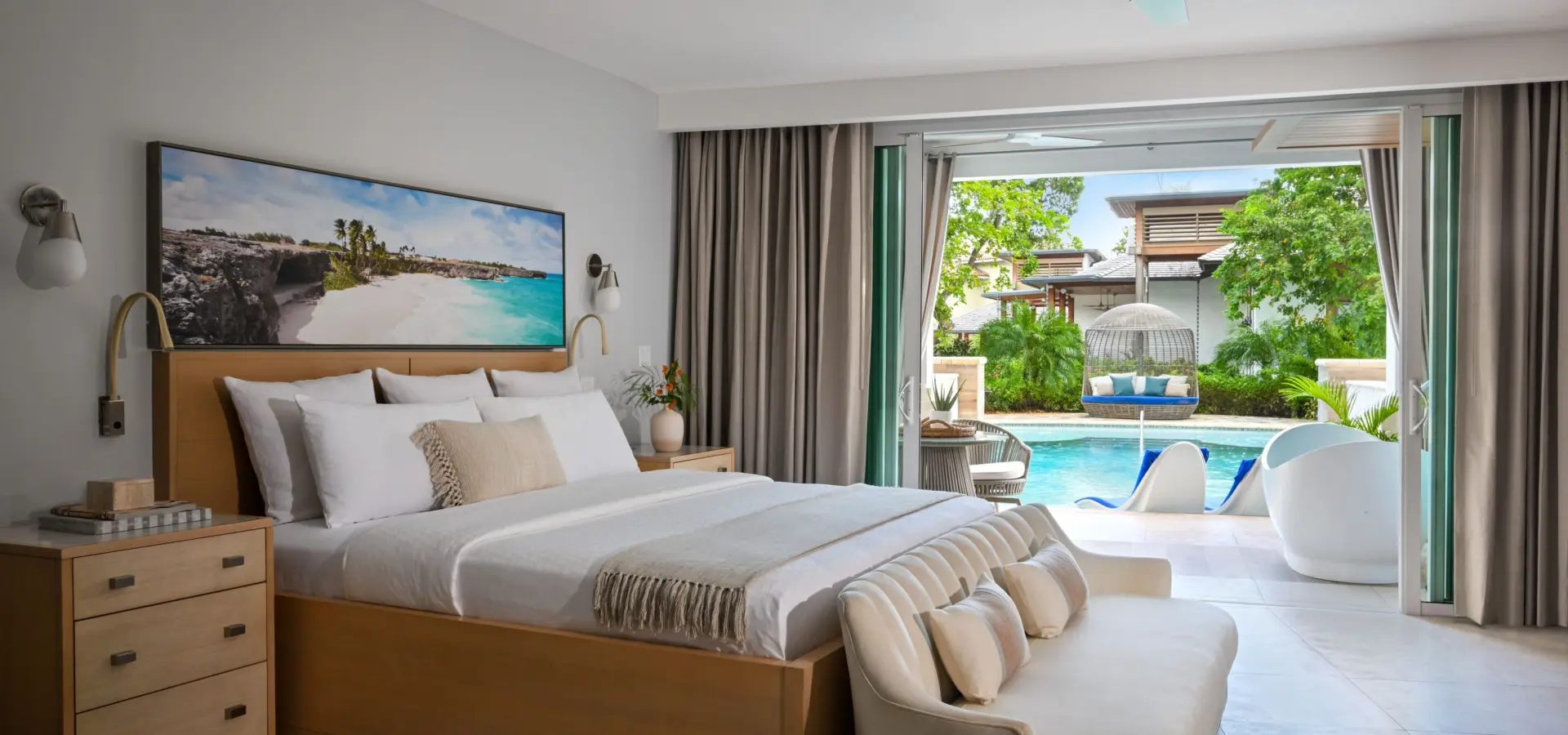 Travel Advisor Asset SBR Room 1 HSUP Bedroom