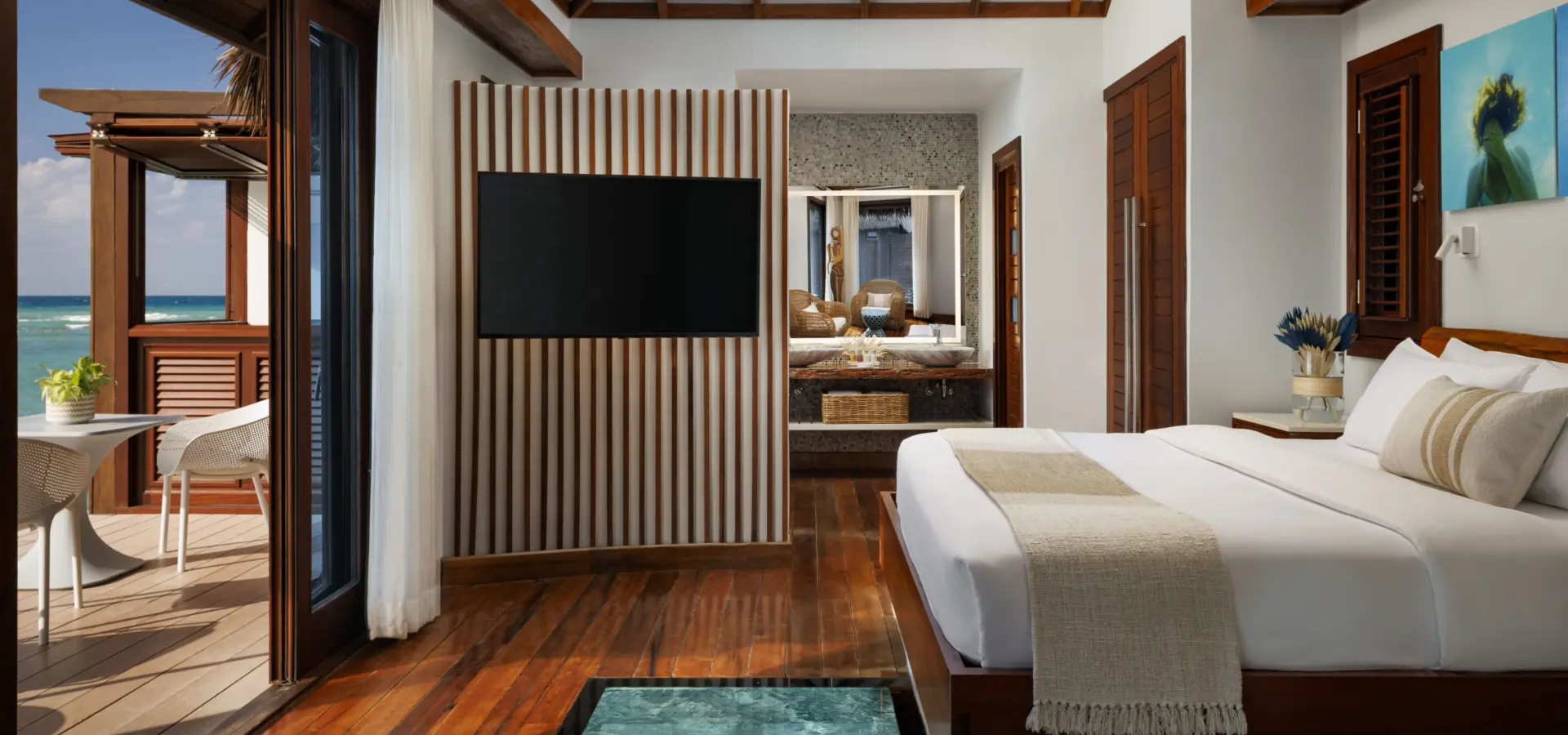 Travel Advisor Asset SRC Room OWB Bedroom