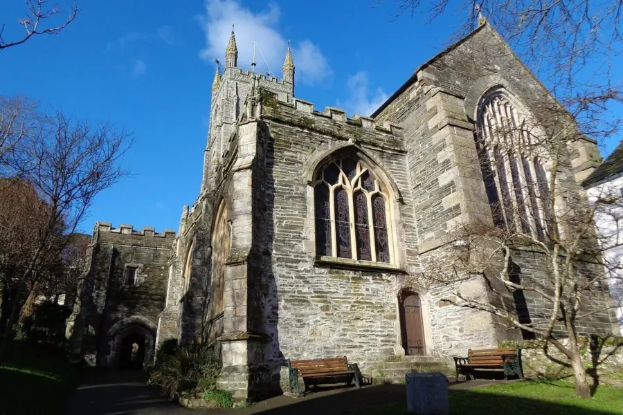 Prawny church 2686581280