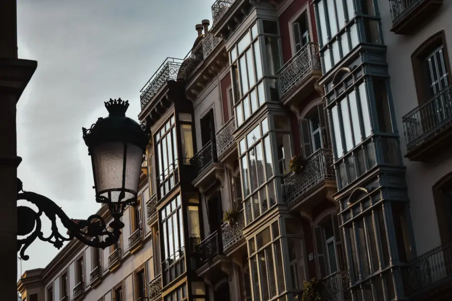 Melanie picazo huiavgb8n2m unsplash