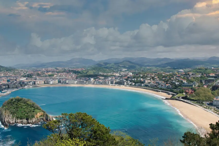 Pierre archi 9lwnp1erd6e unsplash