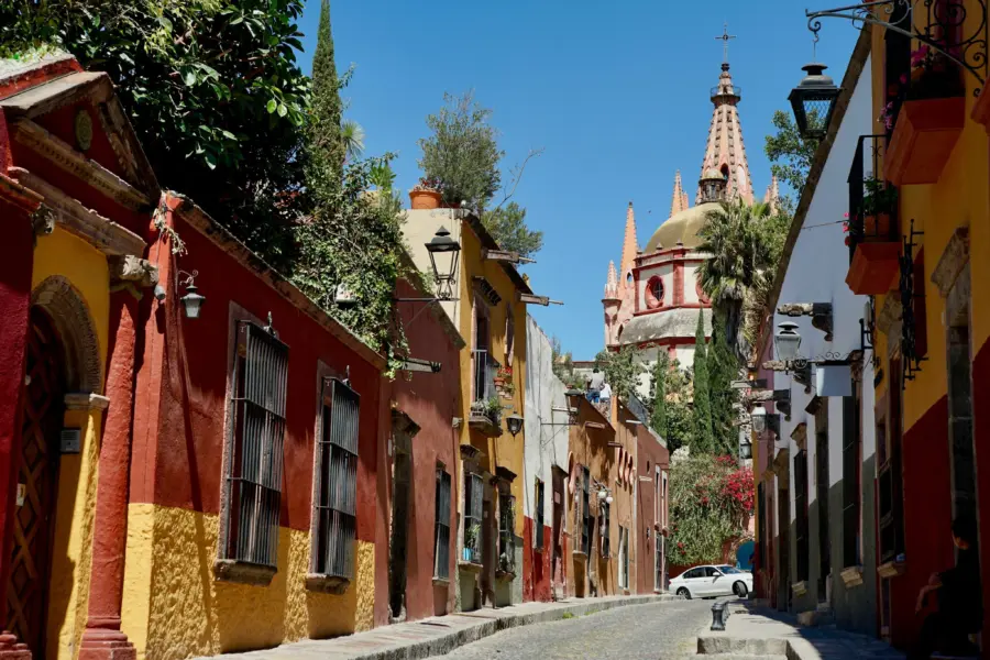 Jeff burak txkfb3h D7 AM unsplash san miguel de allende