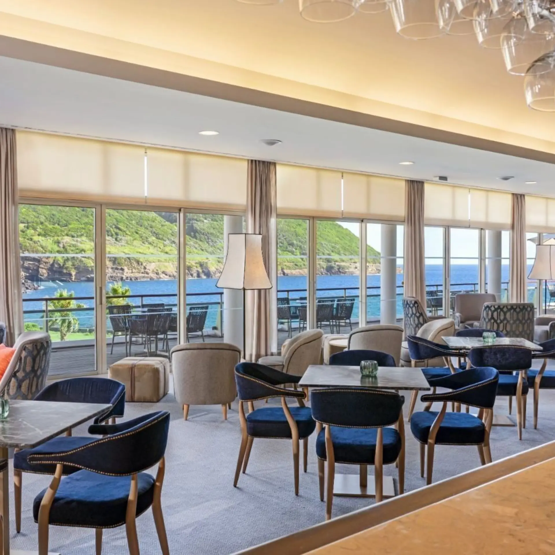 1737018587975 terceira mar hotel fanal bar wide