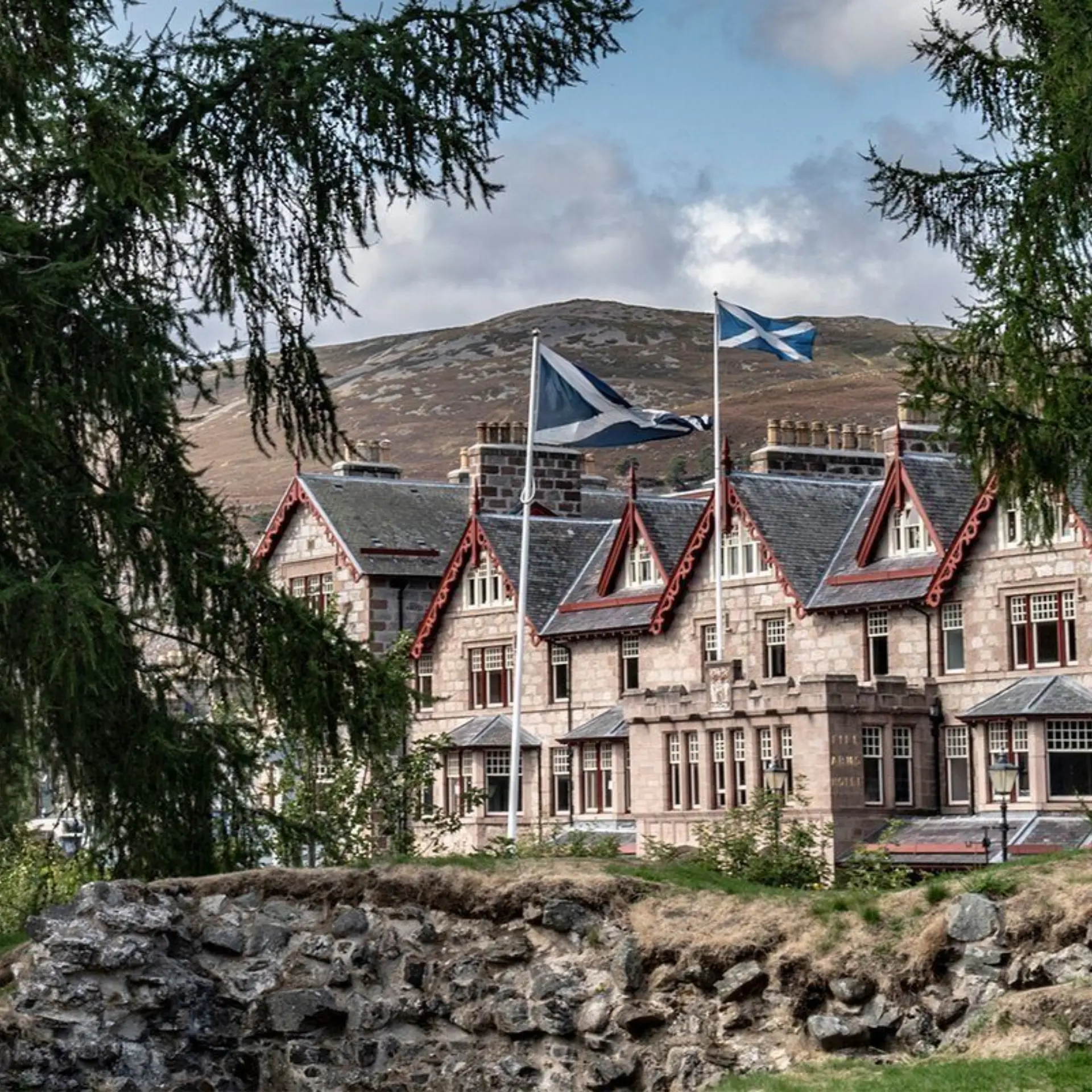 The fife arms