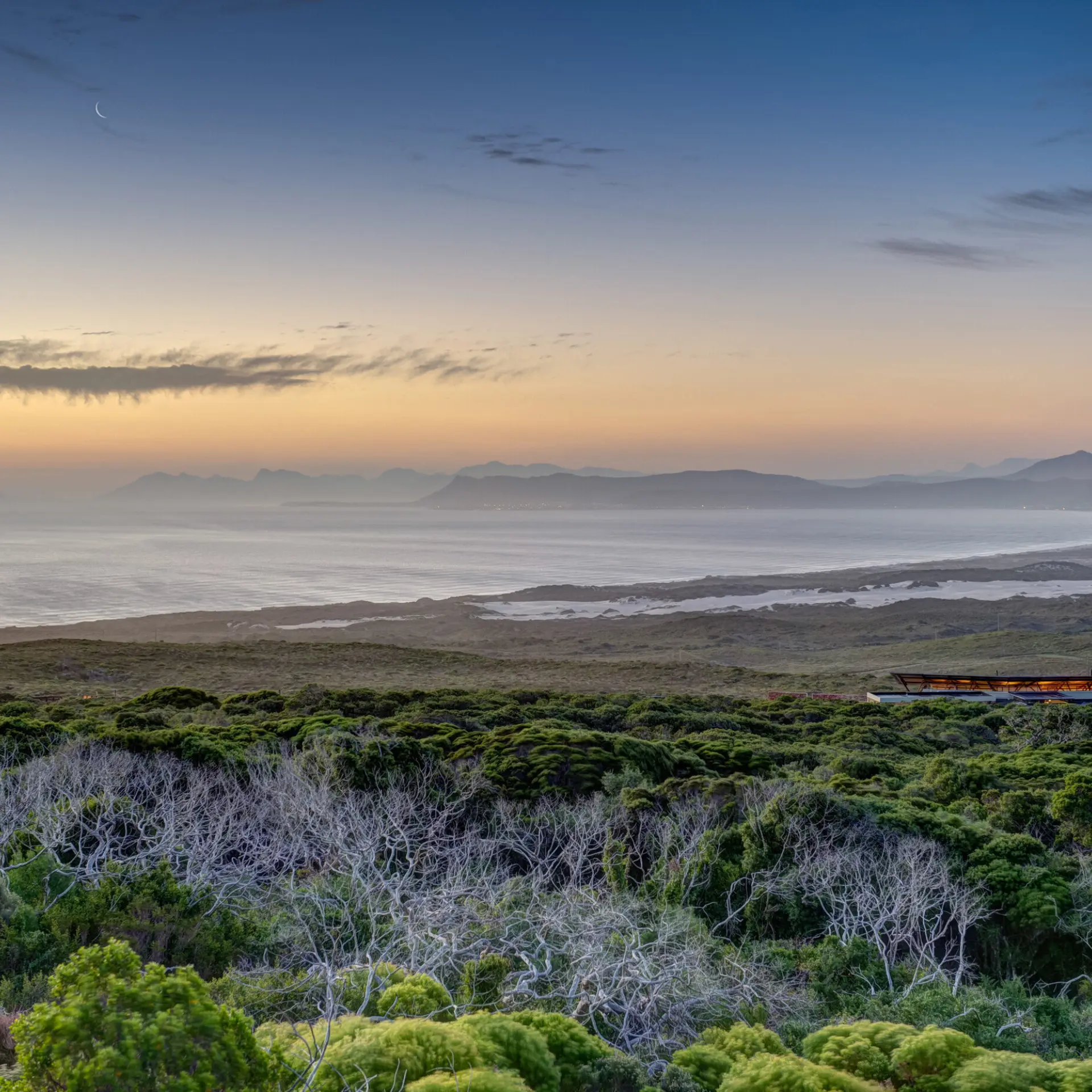 Web grootbos accommodation forest lodge exterior 09