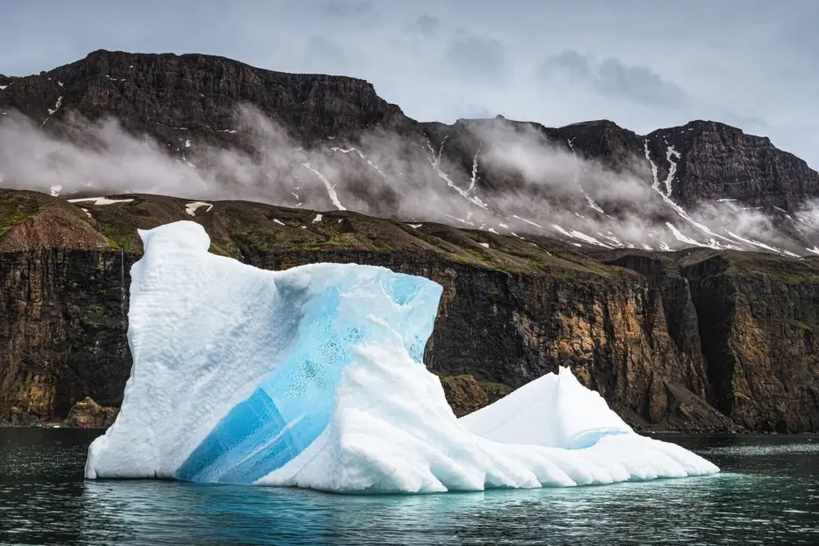 Low Resolution 33 Groenland Quequetarssuaq 1 Studio PONANT Julie Lacombe