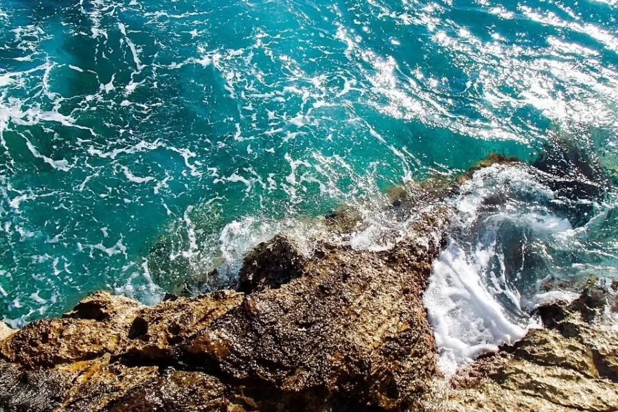 Travel 1927913960720