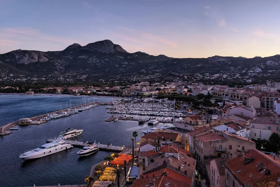 Hannah wright liyhir4wocu unsplash