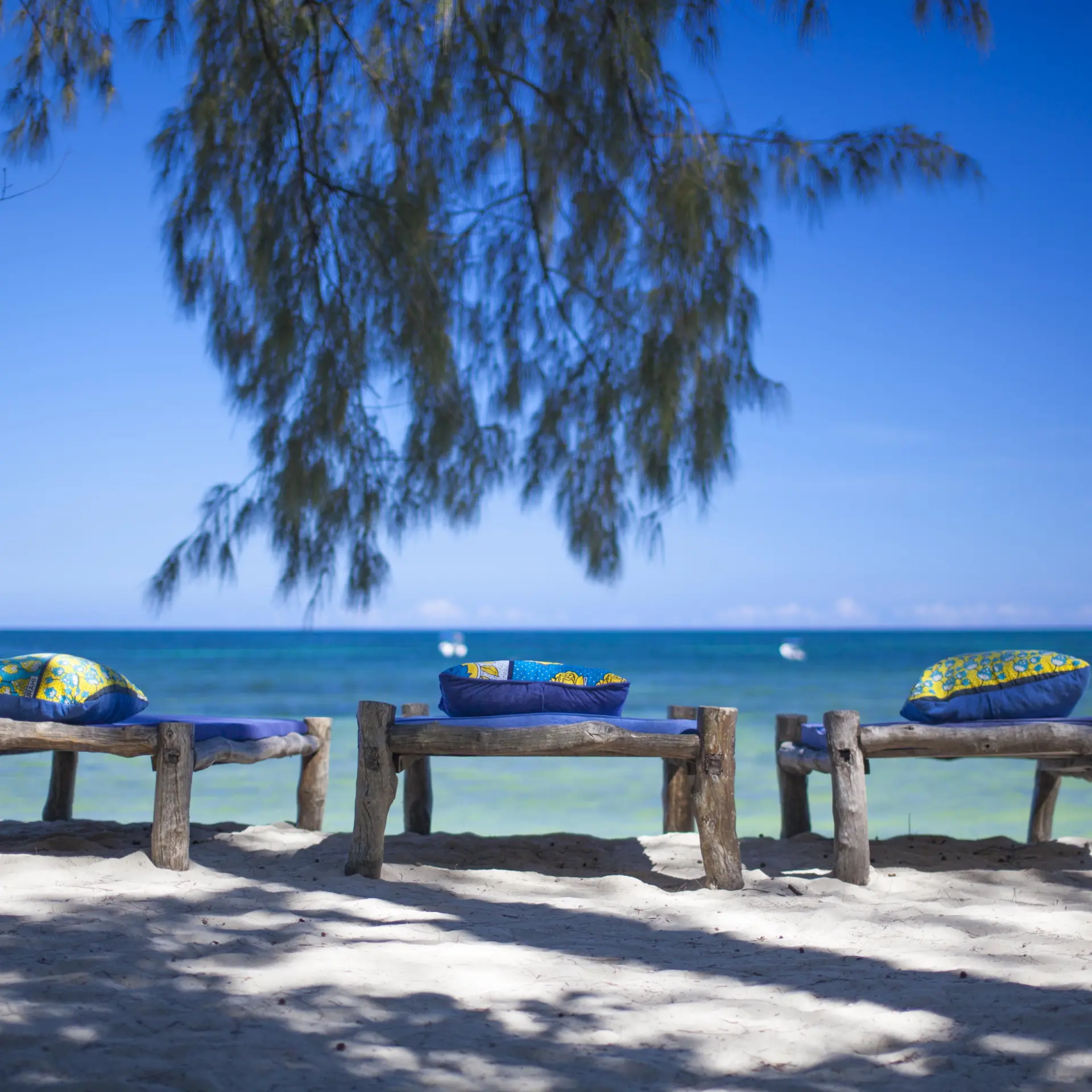 Kinondo kwetu hotel 3 beach beds by the ocean galu beach diani beach kenya kopia1