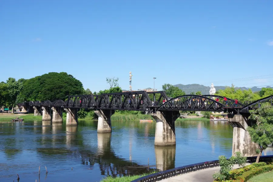 Thailand kanchanaburi bridge over the river kwai