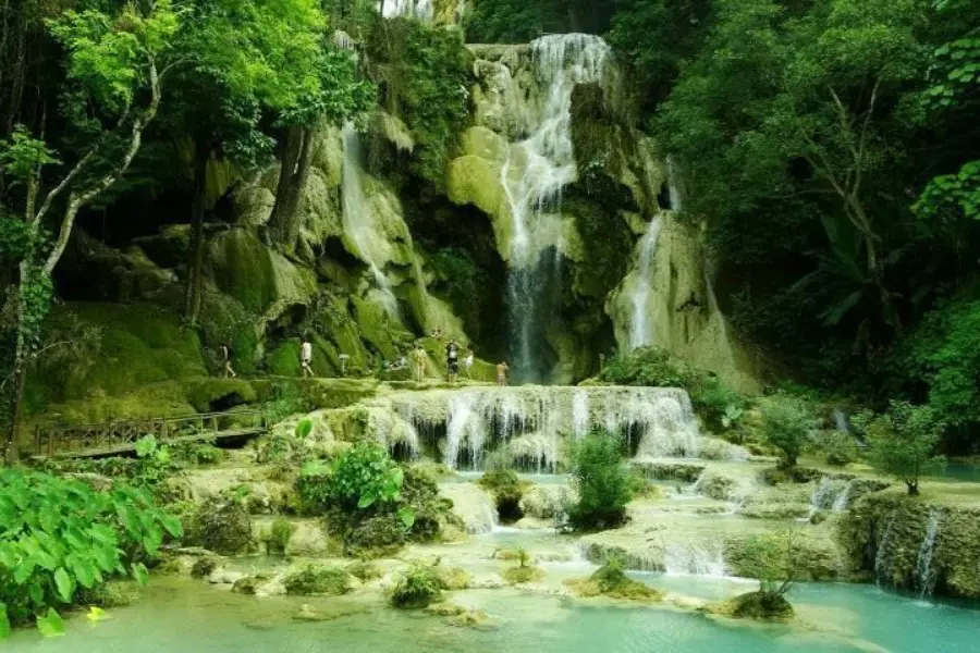 Kuang si waterval 21
