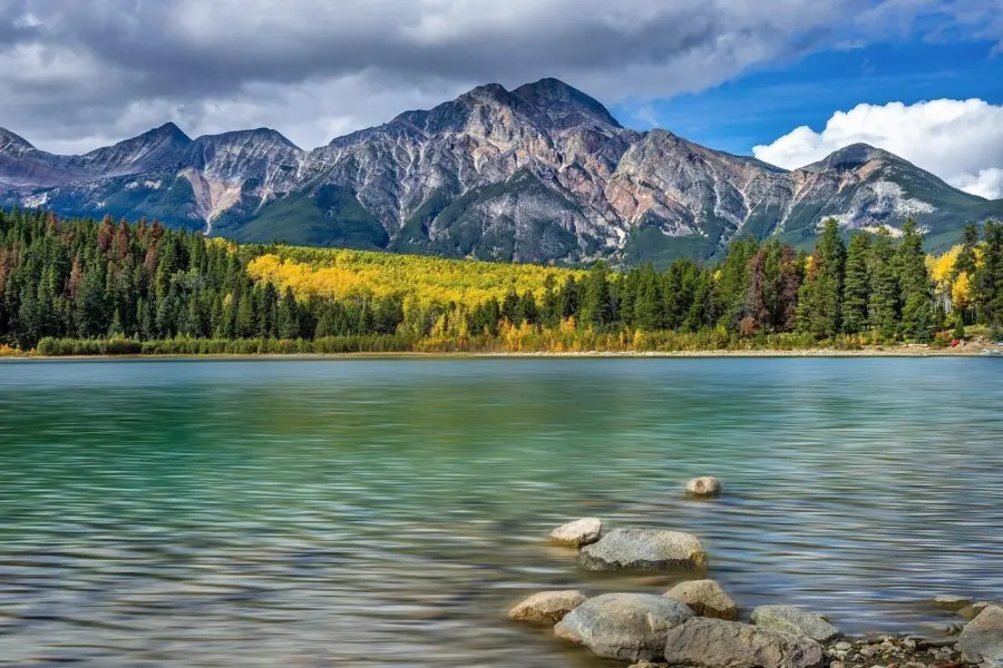 Lake 5793345 1280