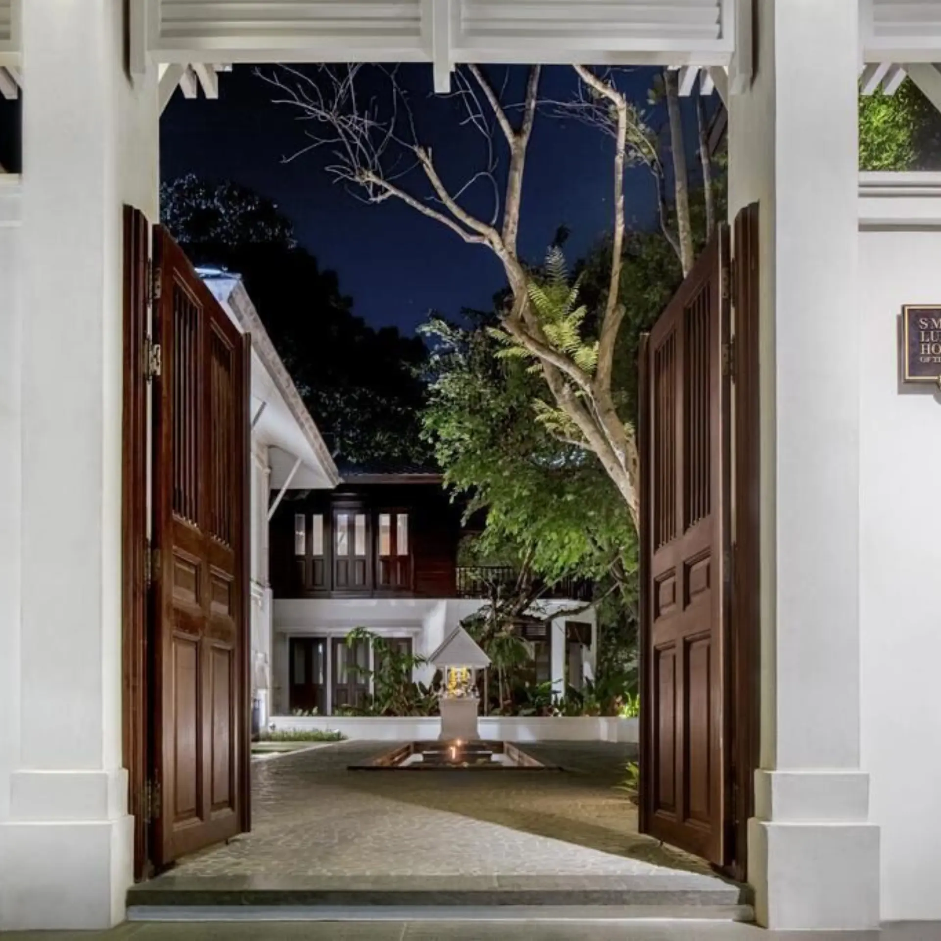 137 pillars house 1