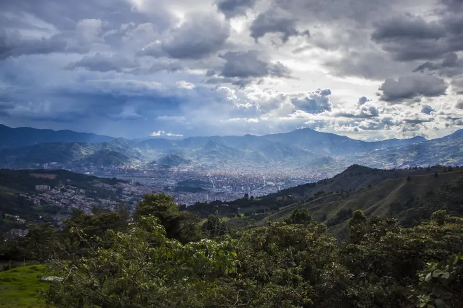 Medellin g73f65778c 1920