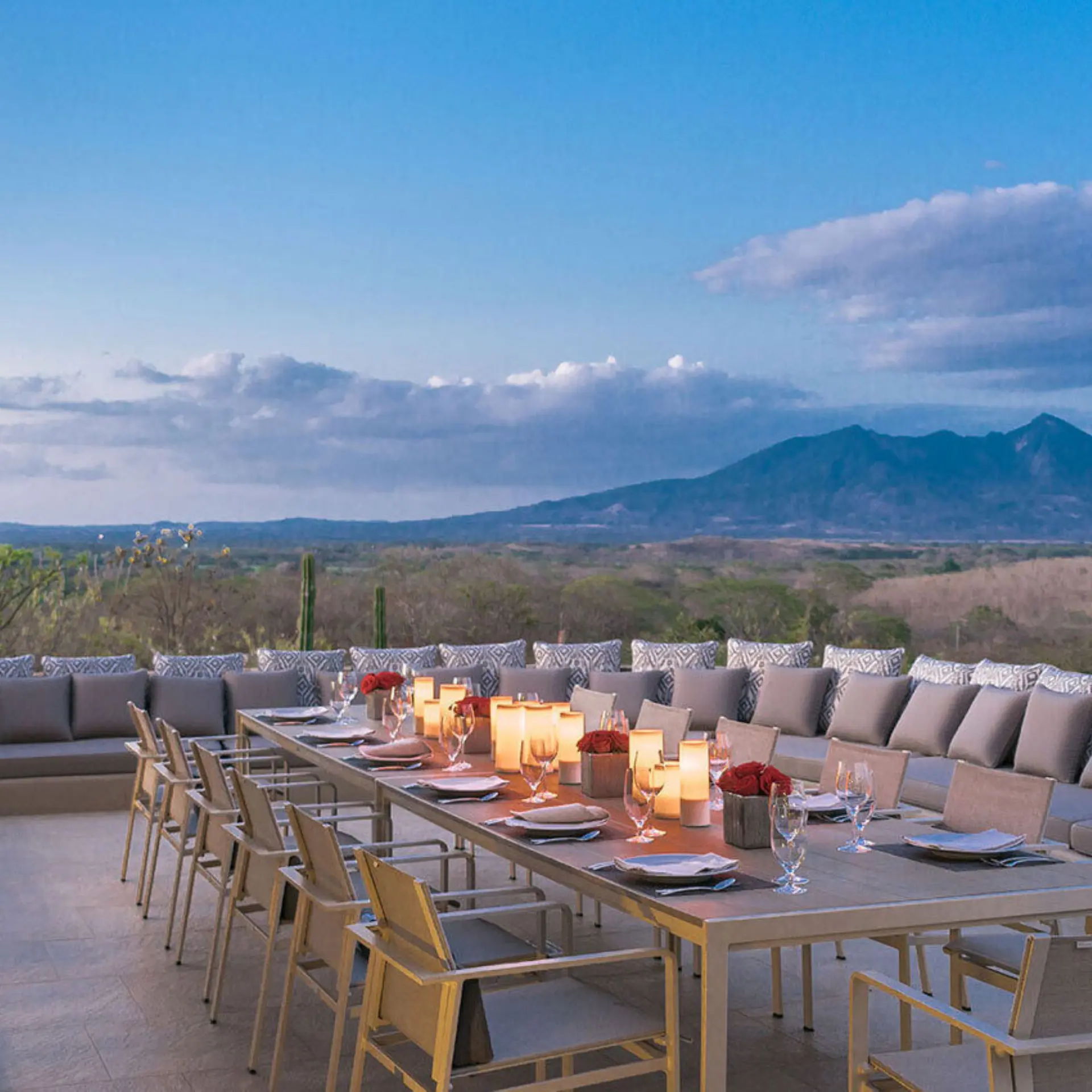 Resort dining 4 image 1