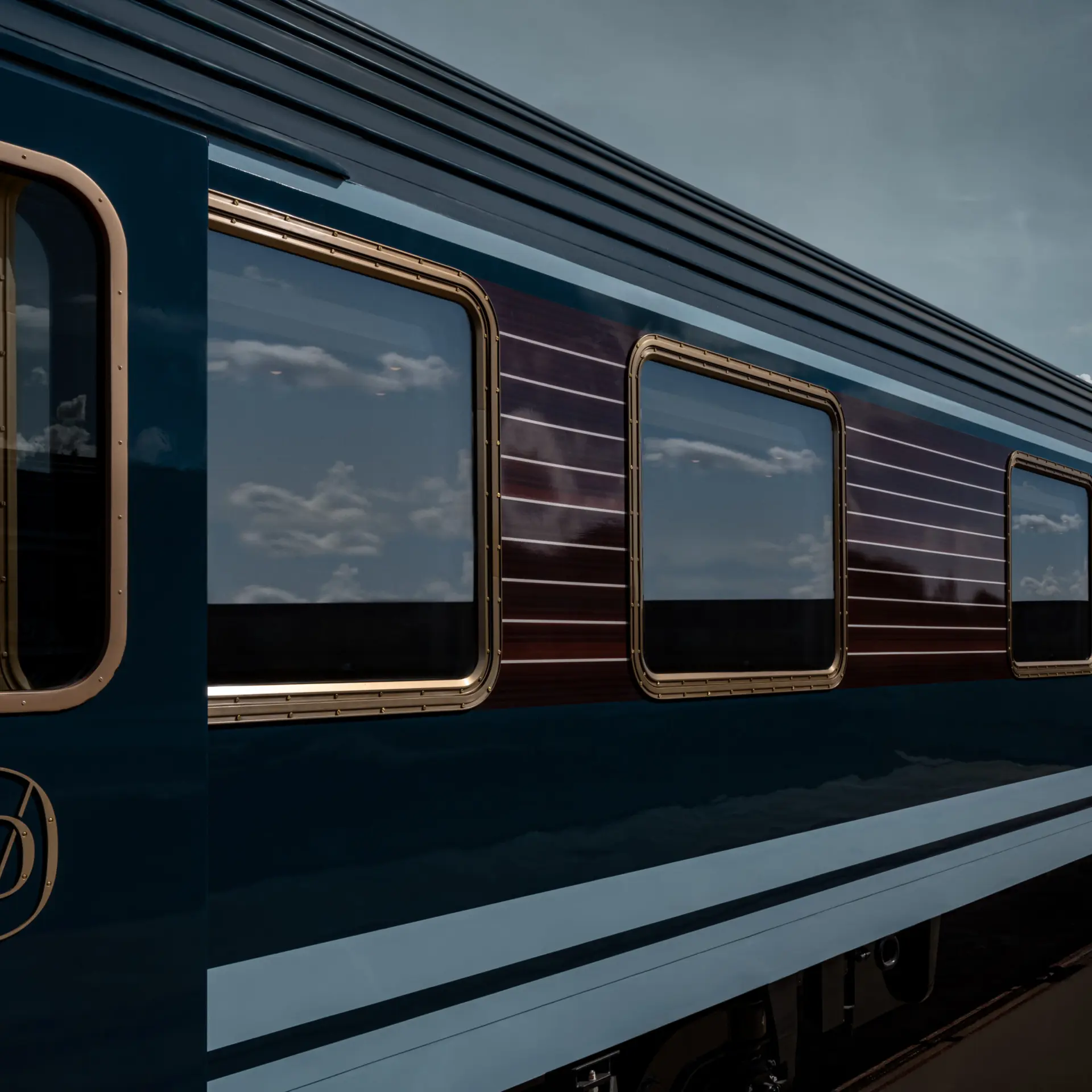 1761900203615la dolce vita orient express mr tripper 65