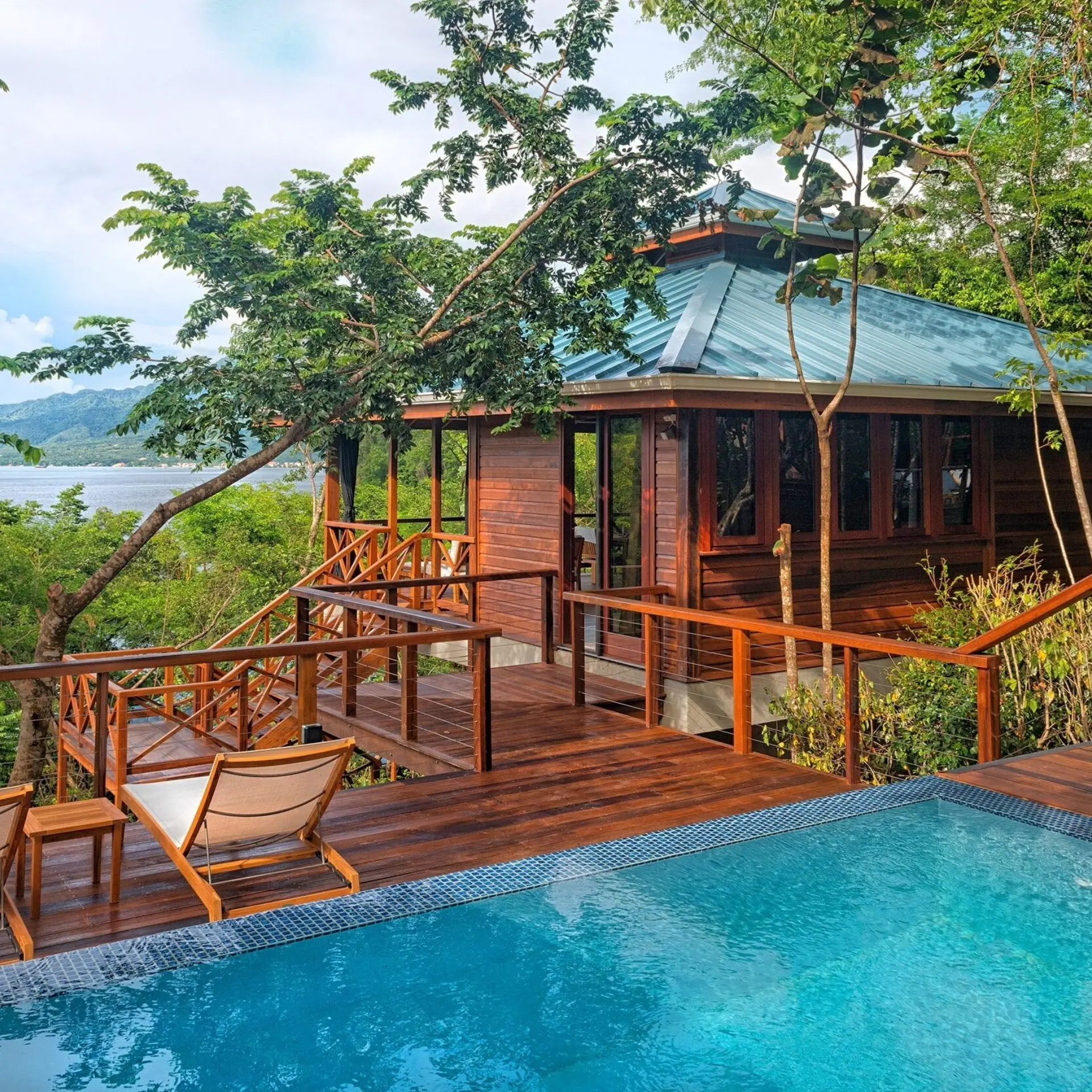 Ylang ylang i plunge pool