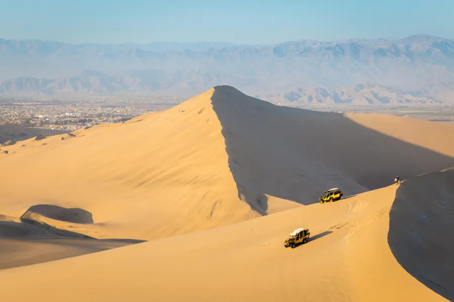 Shutterstock440789509 1 huachina paracas