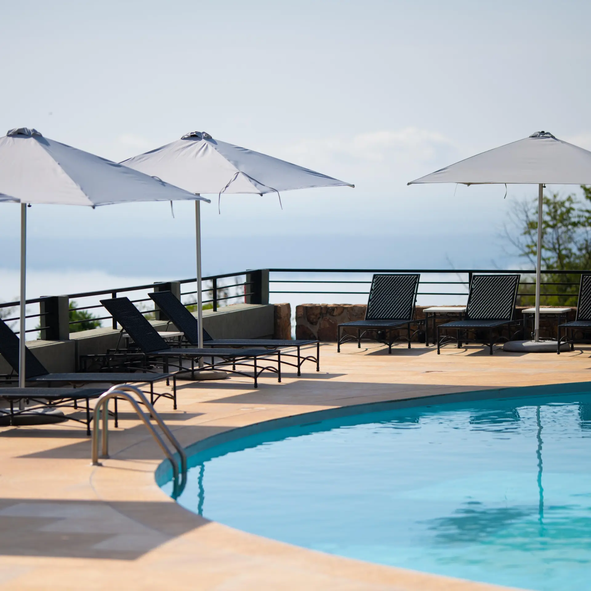 Akagera game lodge swimming pool 292