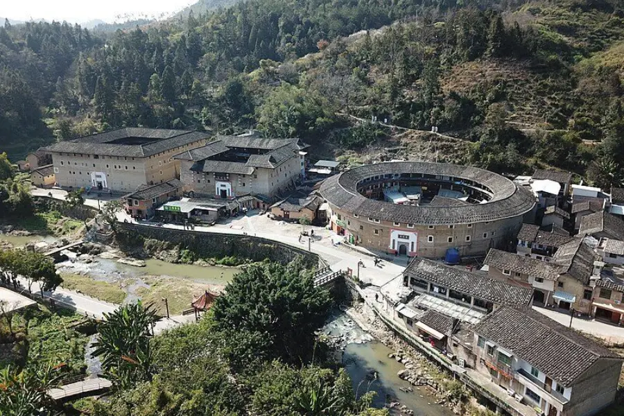 800px china fujian yongding hongkeng tulou west river bank