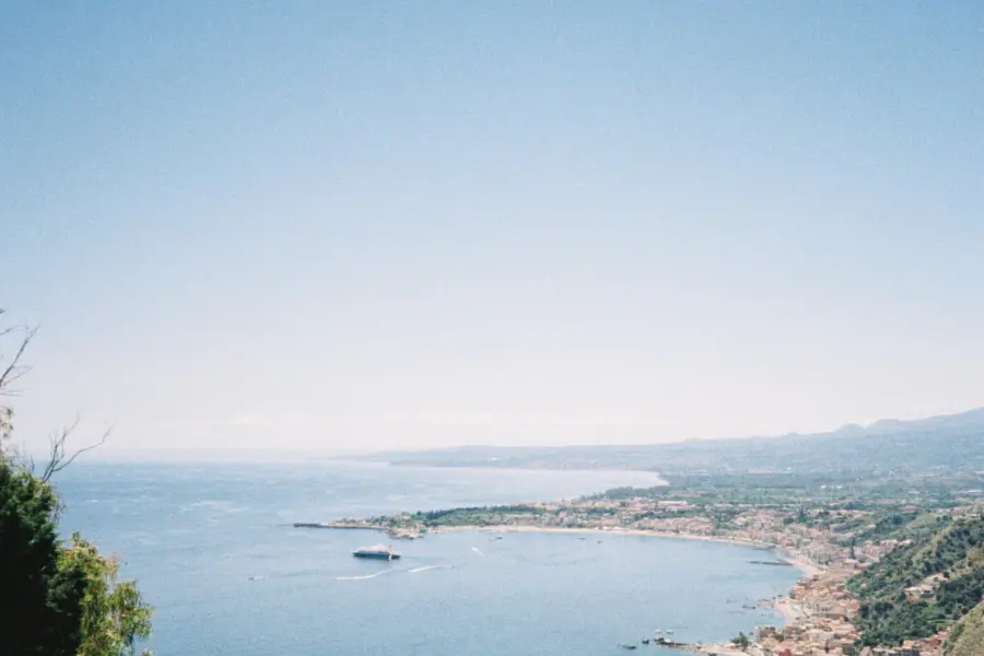 Mircea solomiea kjvu2np8c4 unsplash