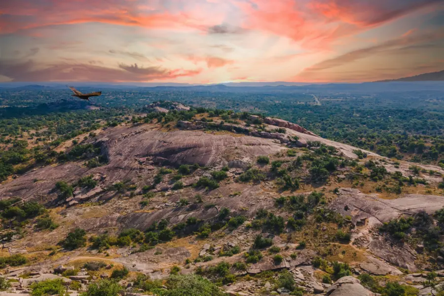 J amill santiago xbobckvgweq unsplash