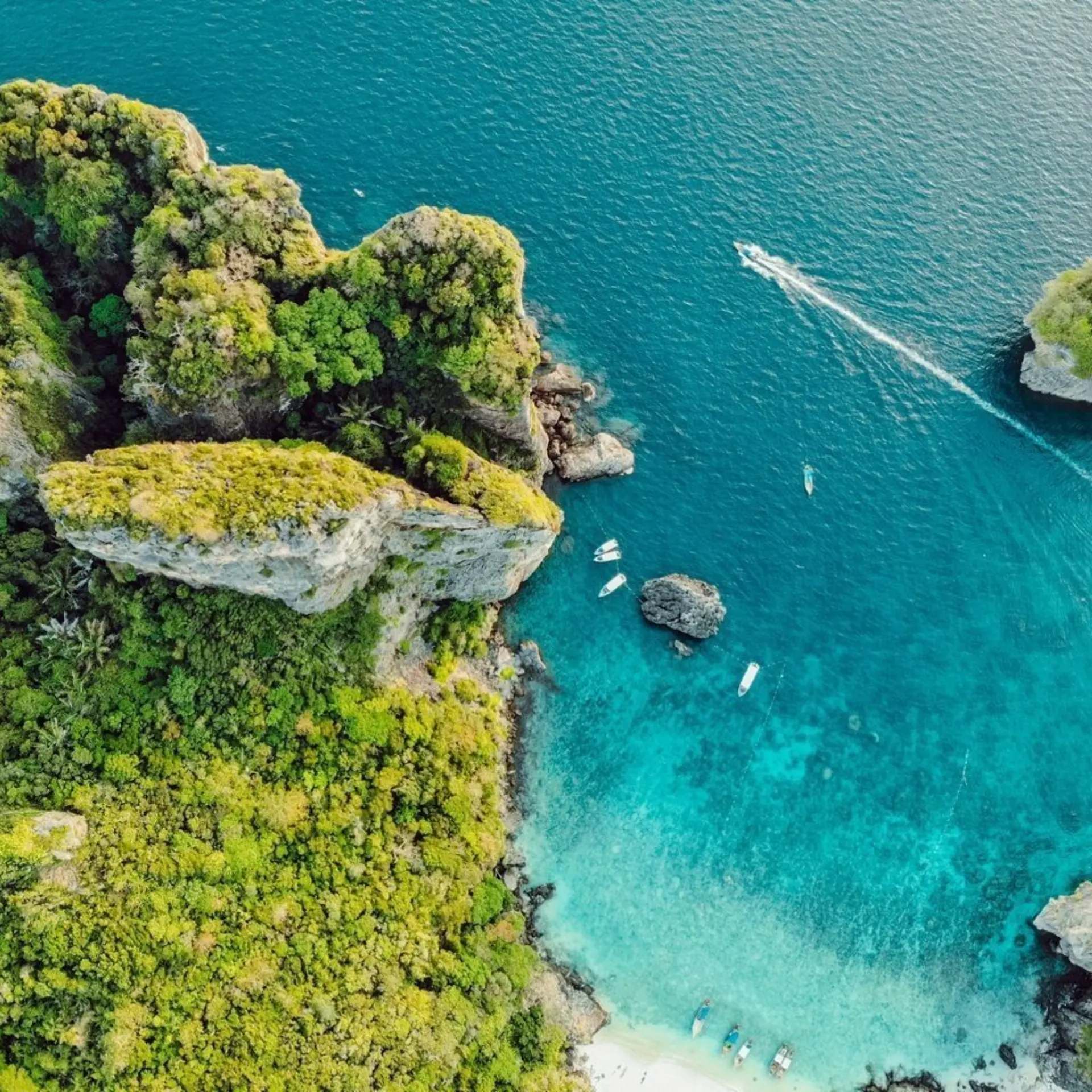 Avila reizen thailand krabi baai vanaf bovenaf