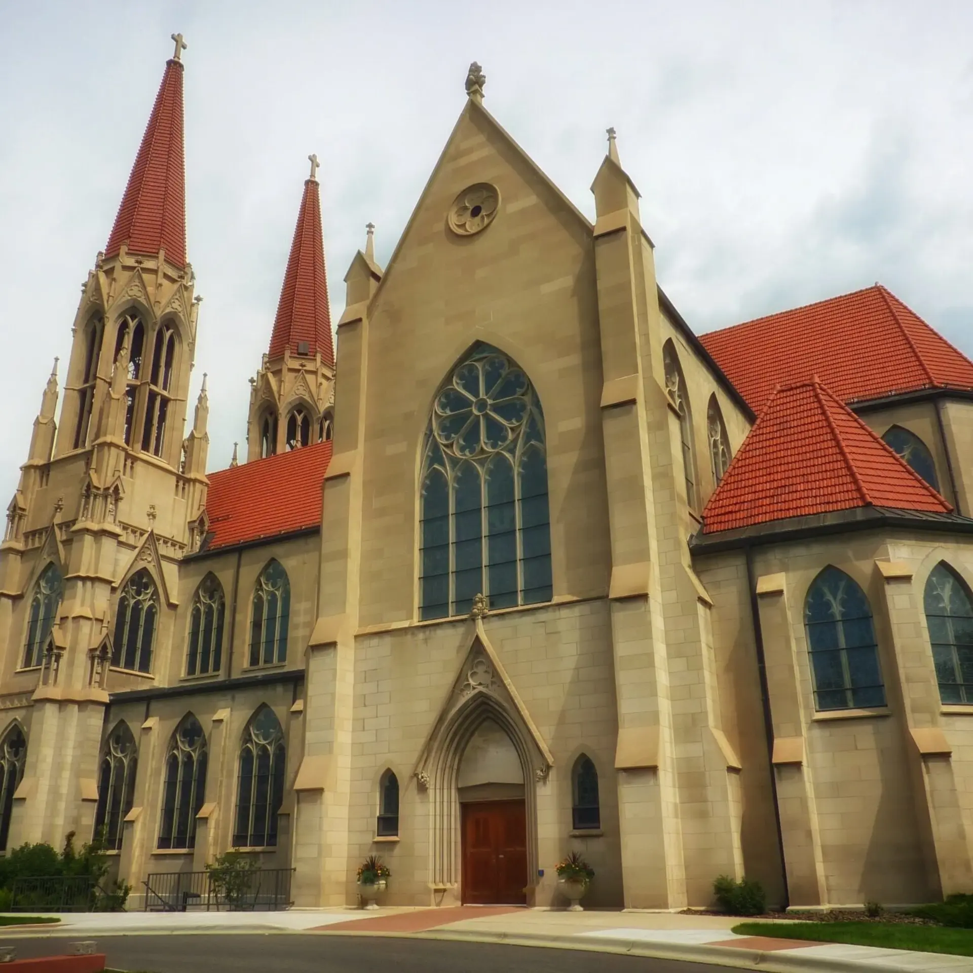12019 cathedral of saint helena 321209