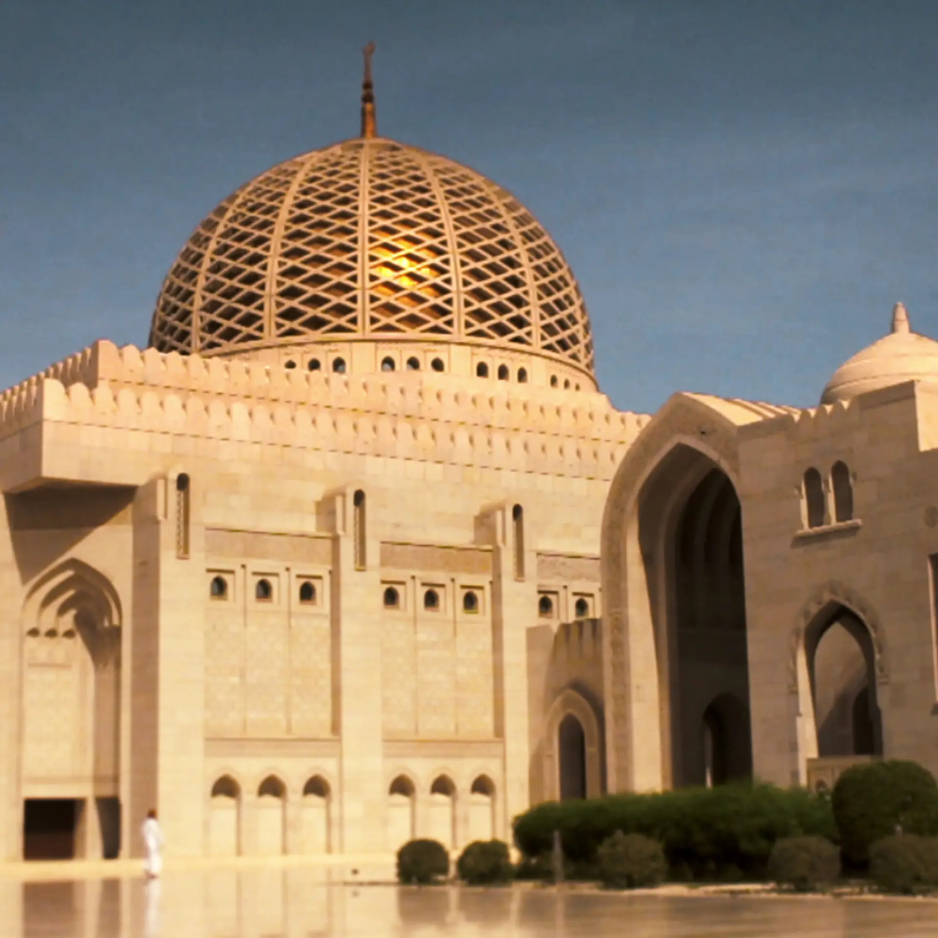 Sultan qaboos grand mosque ministry of heritage tourism sultanate of oman