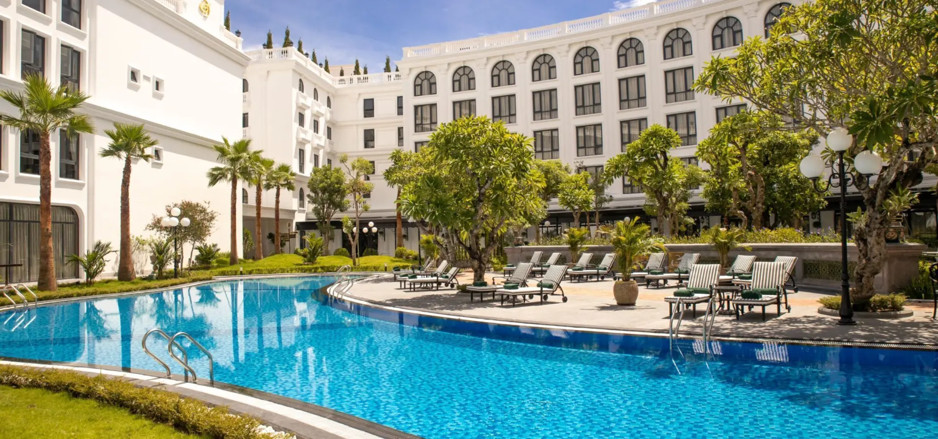 4 spgh swimming pool scaled1